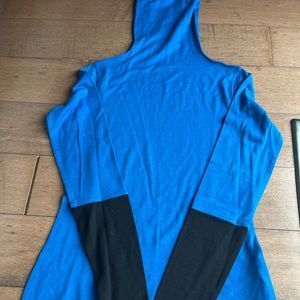 Lululemon size 6 St Moritz turtleneck